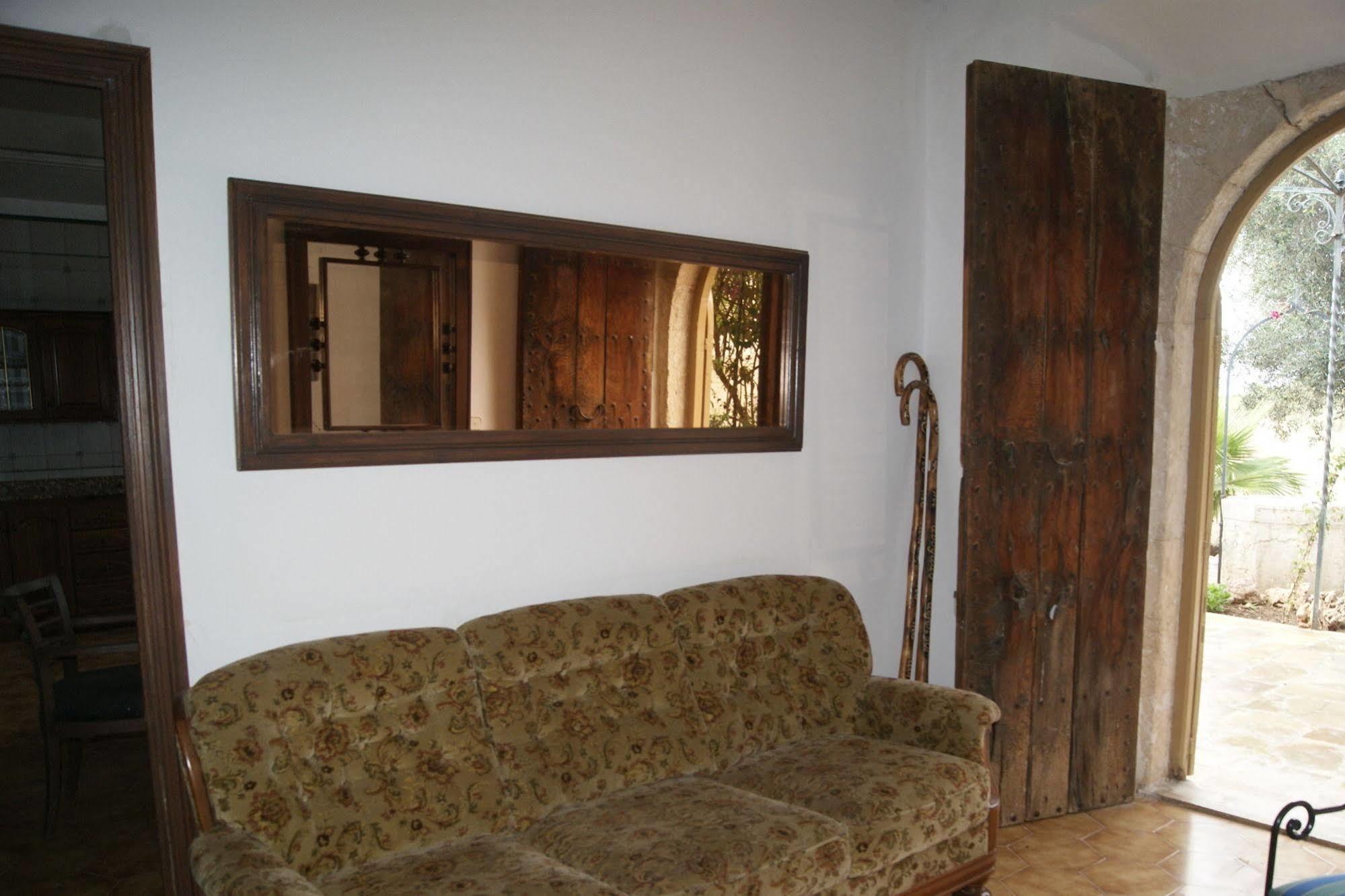 הוסטל פלמה דה מיורקה Residencial Rustic Lau מראה חיצוני תמונה
